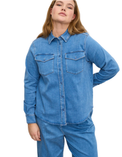 Load image into Gallery viewer, LAURIE Vitta Denim Shirt
