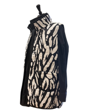 Load image into Gallery viewer, DOLCEZZA - Woven Vest
