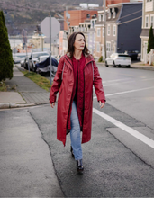 Load image into Gallery viewer, MERNINI RAINCOAT - Long Liner/Vest - Merlot
