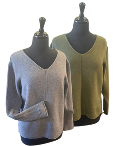 MARIE DE LA LUNE - V Neck Sweater
