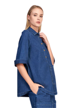 Load image into Gallery viewer, URBAN ALEMBIKA Myles Popover Denim Shirt
