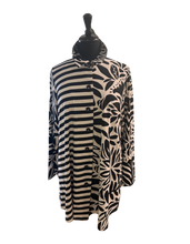 Load image into Gallery viewer, AINO Minerva Mino Catalina Jacket
