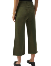Load image into Gallery viewer, JOSEPH RIBKOFF Avocado Jeans
