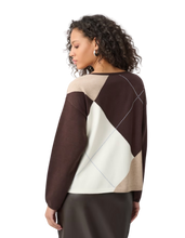 Load image into Gallery viewer, JOSEPH RIBKOFF Pull Chic Jewel Neck
