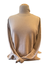 Load image into Gallery viewer, VAN KUKIL (Belgium) Turtle Neck Cashmere Sweater
