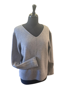 MARIE DE LA LUNE - V Neck Sweater