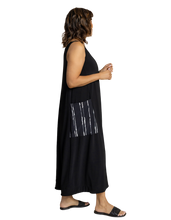 Load image into Gallery viewer, SYMPLI Flare Dress Cecily Black
