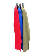 Load image into Gallery viewer, MARIE DE LA LUNE - V Neck Sweater
