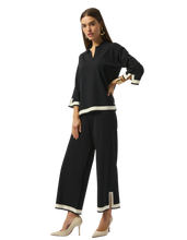 Load image into Gallery viewer, JOSEPH RIBKOFF Elegant Sweater Pant
