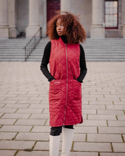 Load image into Gallery viewer, MERNINI RAINCOAT - Long Liner/Vest - Merlot
